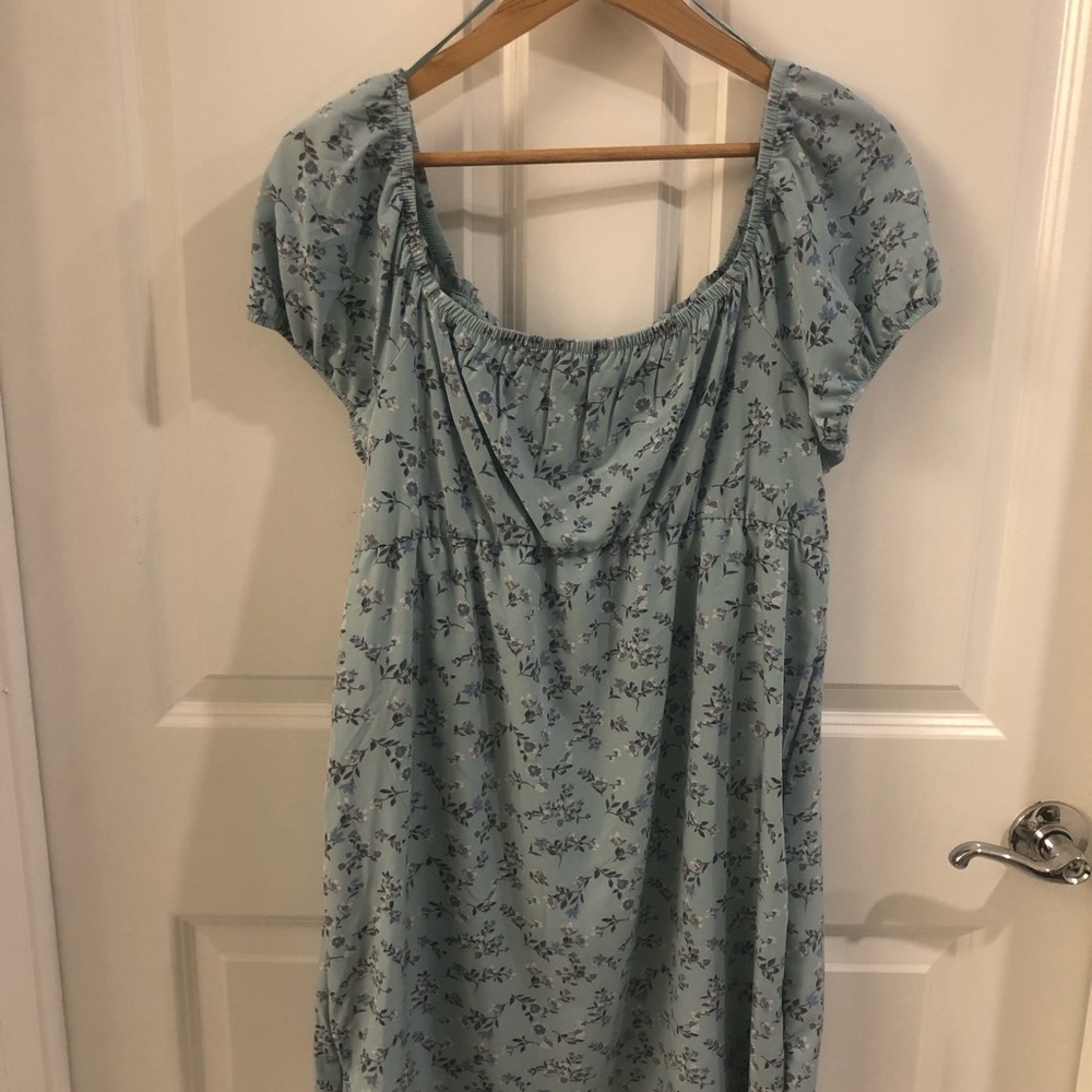 Pink Republic Blue Floral Dress with puff cup sleeves and sweetheart neckline - Picture 6 of 11